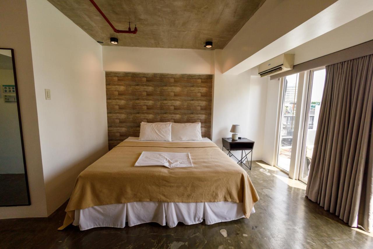 5880 Enriquez Residences Manille Extérieur photo