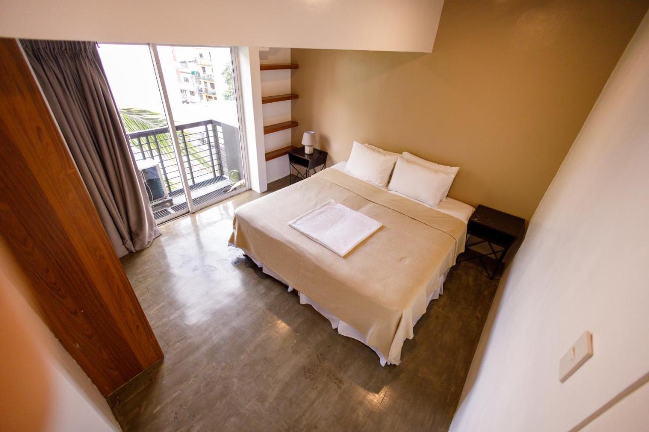5880 Enriquez Residences Manille Extérieur photo